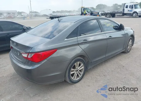 2013 Hyundai Sonata Gls z USA, uszkodzony, nr VIN 5NPEB4AC7DH683680